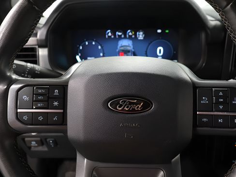 Used 2025 Ford F150 Lariat AWD/4WD image 15