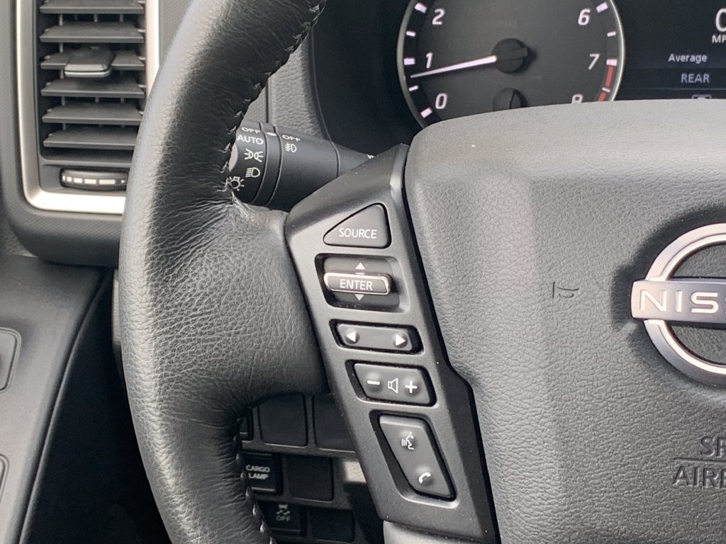 Used 2024 Nissan Frontier SV w/ SV Convenience Package RWD image 12