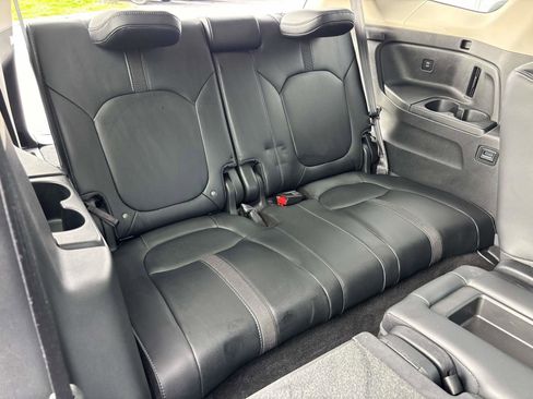 Certified 2025 Honda Pilot EX-L image 18