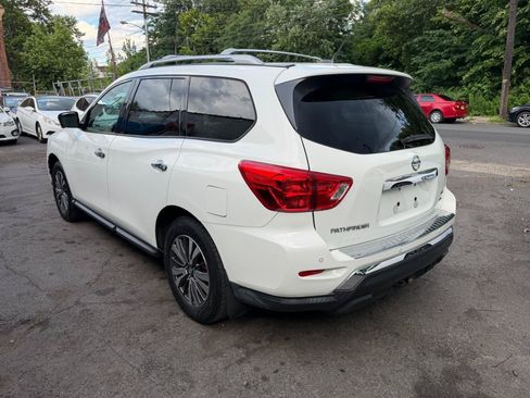 Used 2017 Nissan Pathfinder SL w/ SL Premium Package AWD/4WD image 7