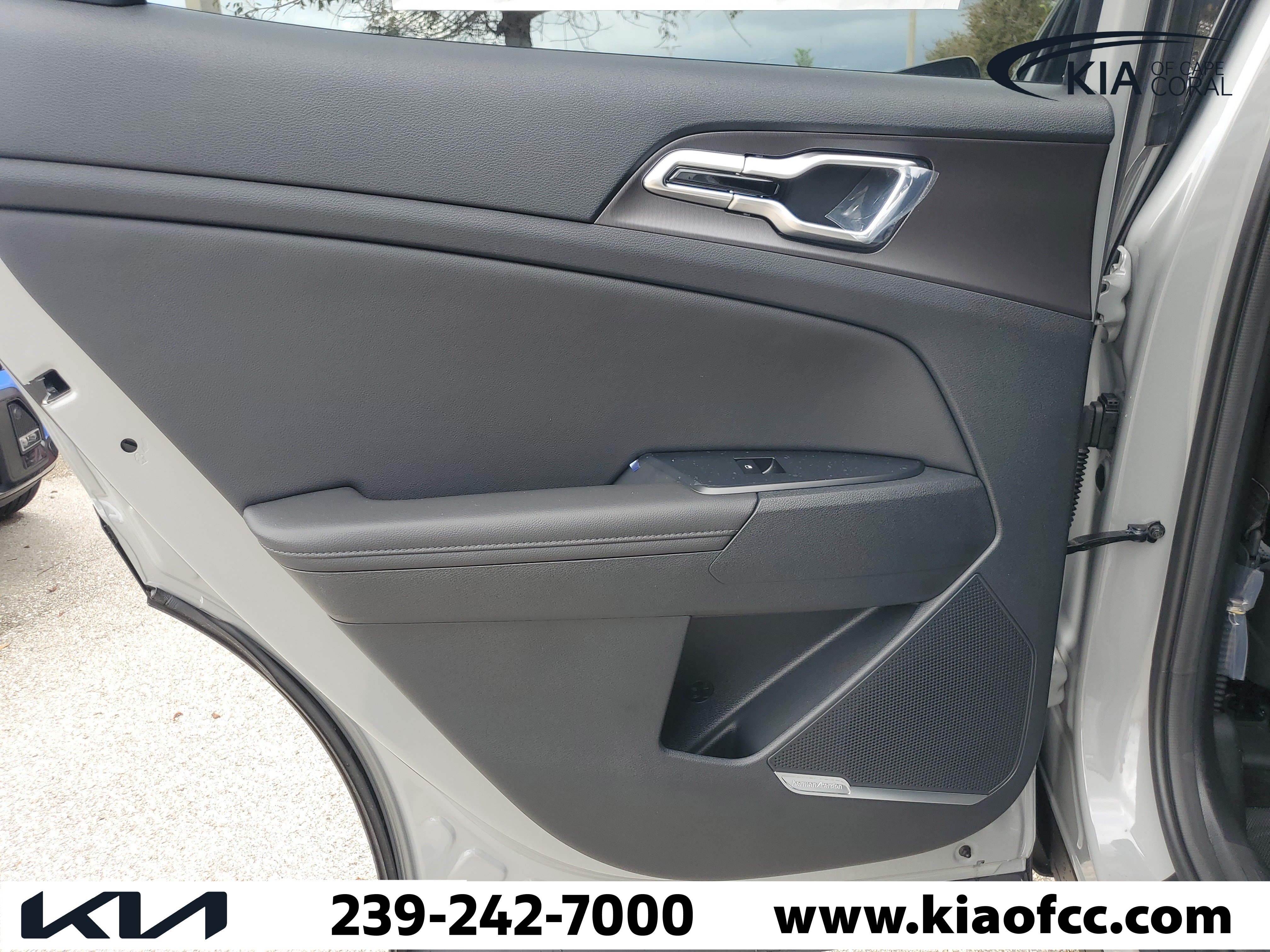 New 2026 Kia Sportage SX FWD image 10