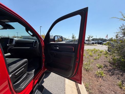 Used 2025 RAM 1500 Big Horn RWD image 59