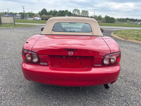 Used 2001 MAZDA MX-5 Miata image 11