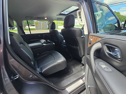 Used 2023 INFINITI QX80 Premium Select w/ All-Season Package AWD/4WD image 15