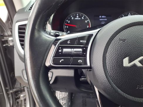 Used 2023 Kia Seltos EX image 15