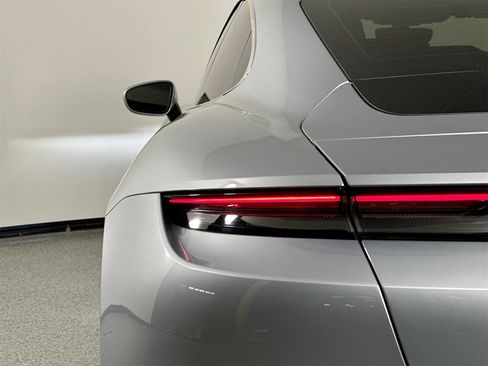 Certified 2021 Porsche Taycan 4S image 16