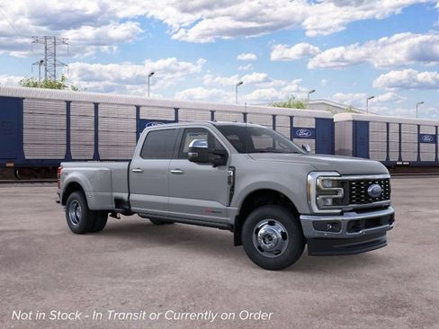 New 2026 Ford F350 4x4 Crew Cab DRW Super Duty image 7