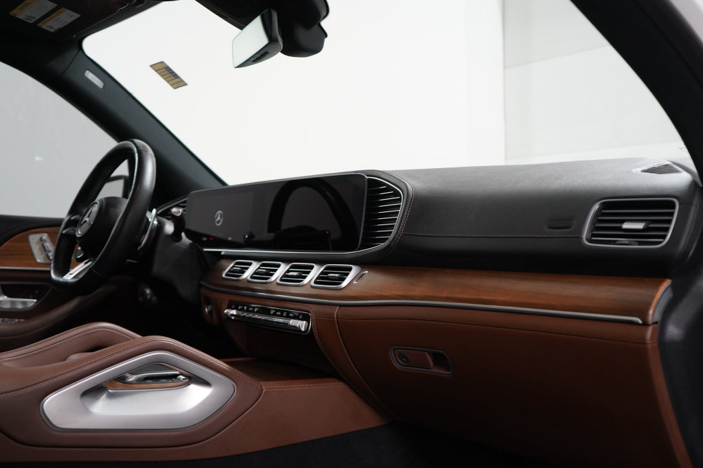 Used 2024 Mercedes-Benz GLE 53 AMG 4MATIC image 24