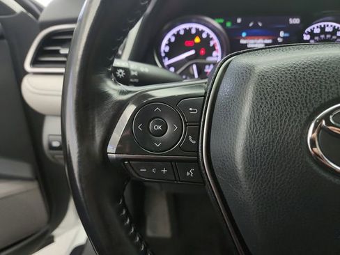 Used 2022 Toyota Camry SE w/ Cold Weather Package image 21