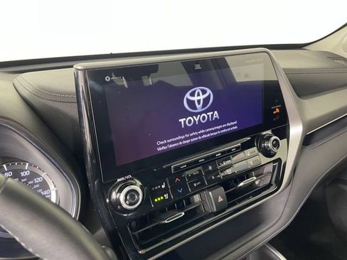 Used 2020 Toyota Highlander Platinum AWD/4WD image 7