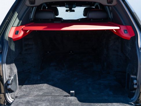 Used 2023 Rolls-Royce Cullinan image 41