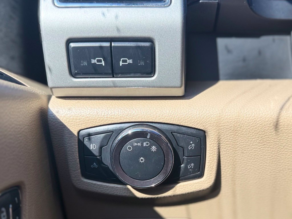 Used 2018 Ford F150 Lariat AWD/4WD image 17