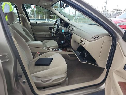 Used 2006 Ford Taurus SEL FWD image 14