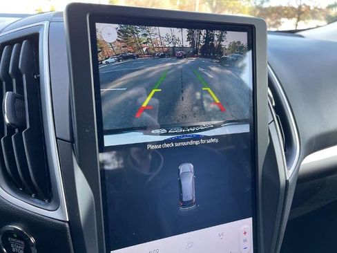 Certified 2024 Ford Edge SEL image 11