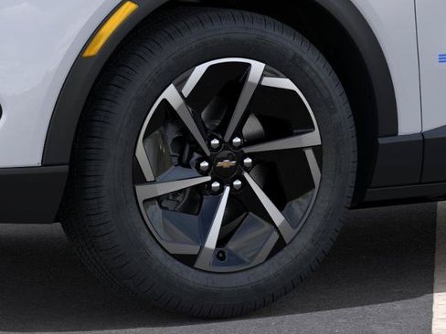 New 2026 Chevrolet Equinox EV LT w/ Comfort Package FWD image 33