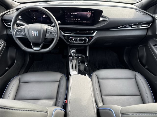 Used 2024 Buick Envista Sport Touring w/ Convenience I Package FWD image 10