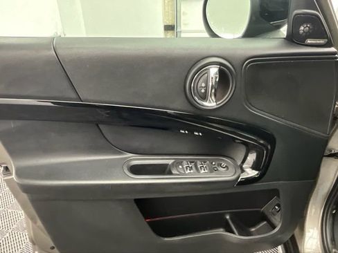Used 2020 MINI Cooper Countryman S w/ Premium Package image 16