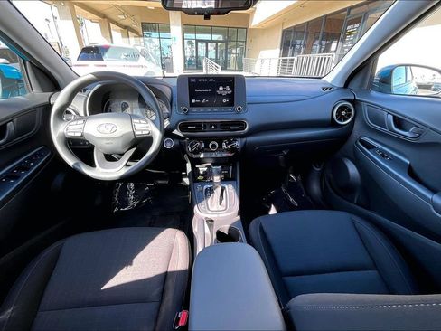 Certified 2022 Hyundai Kona SEL AWD/4WD image 12