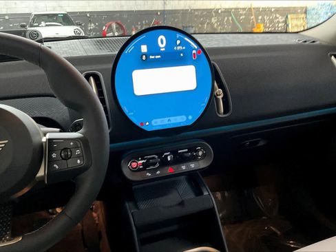 Used 2025 MINI Cooper Countryman S image 9