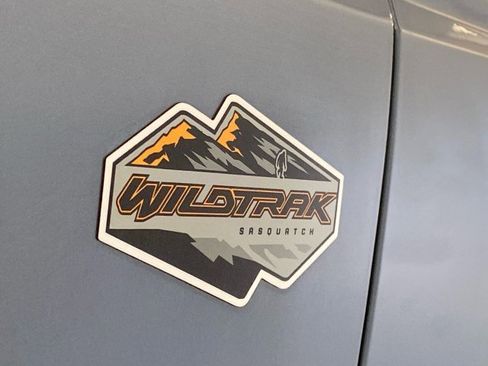 Used 2023 Ford Bronco Wildtrak image 15