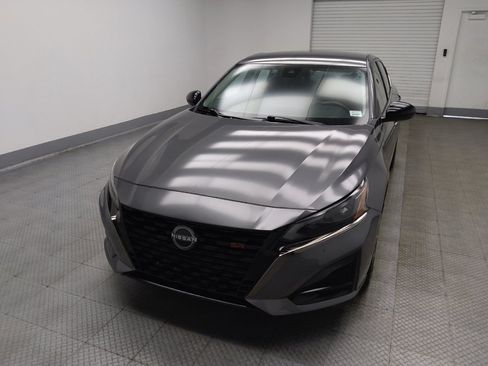 Used 2024 Nissan Altima 2.5 SR FWD image 15