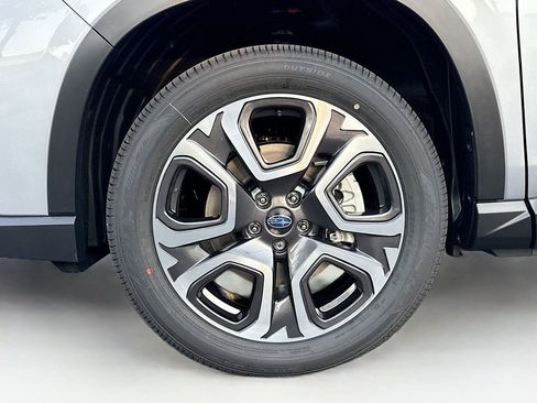 New 2025 Subaru Ascent Limited image 42