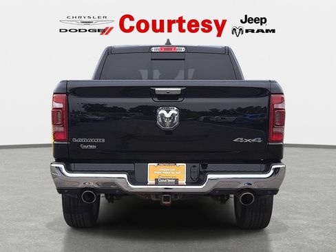 Used 2022 RAM 1500 Laramie AWD/4WD image 5