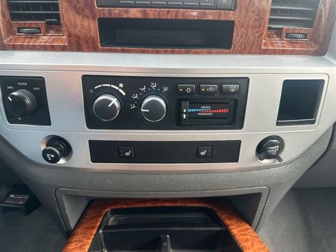 Used 2006 Dodge Ram 3500 Truck Laramie AWD/4WD image 17