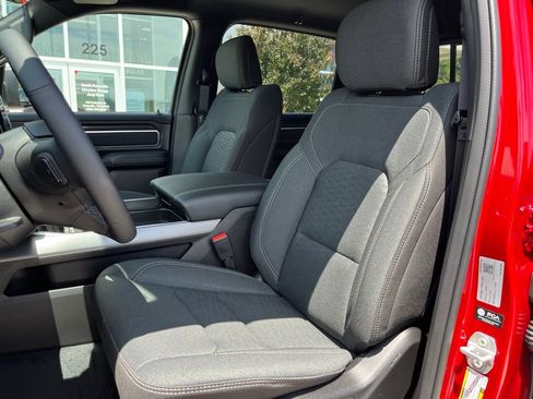 New 2026 RAM 1500 Big Horn AWD/4WD image 4