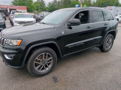 Certified 2020 Jeep Grand Cherokee Laredo w/ Quick Order Package 2BN North AWD/4WD image 4