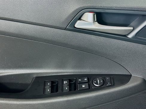 Used 2021 Hyundai Tucson SE FWD image 17