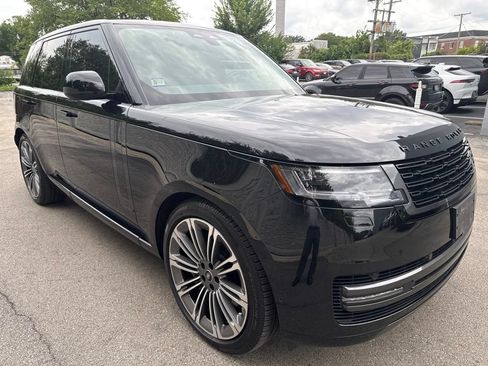 Used 2025 Land Rover Range Rover Autobiography AWD/4WD image 8