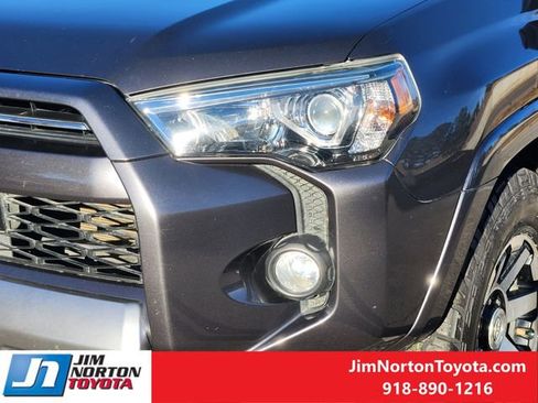 Used 2020 Toyota 4Runner TRD Off-Road image 11