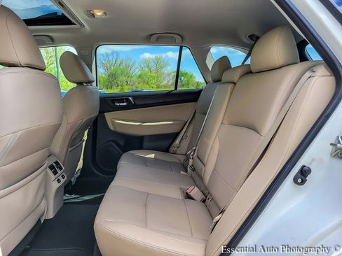 Used 2017 Subaru Outback 2.5i Limited AWD/4WD image 11