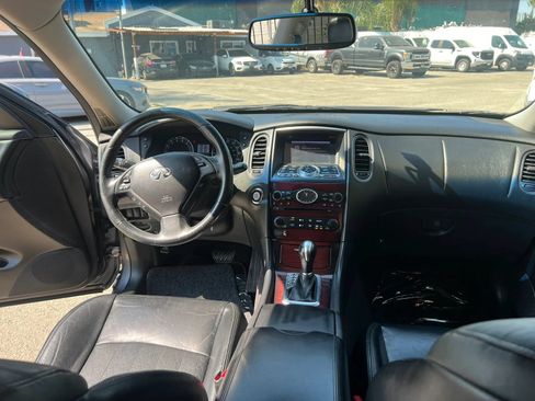 Used 2017 INFINITI QX50 2WD w/ Premium Plus Package image 12