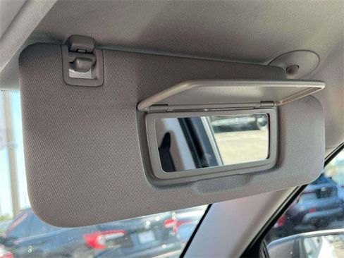 Used 2023 Chevrolet Equinox LS w/ LS Convenience Package image 29