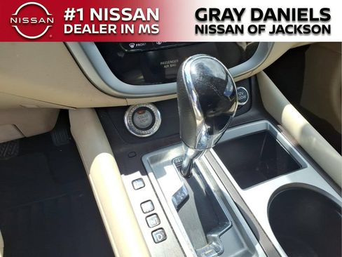 Used 2019 Nissan Murano Platinum FWD image 18