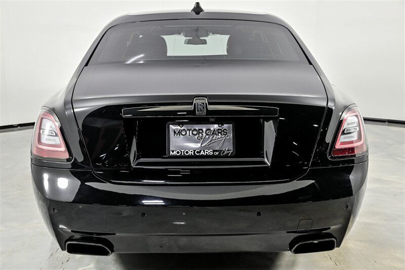 Used 2022 Rolls-Royce Ghost Black Badge AWD/4WD image 10