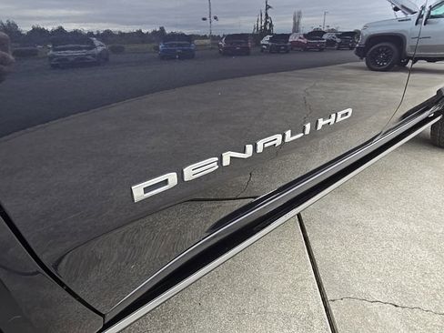 Used 2024 GMC Sierra 3500 Denali Ultimate image 40