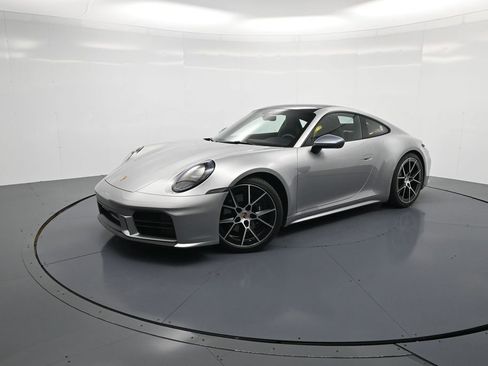 Used 2025 Porsche 911 Carrera T RWD image 1