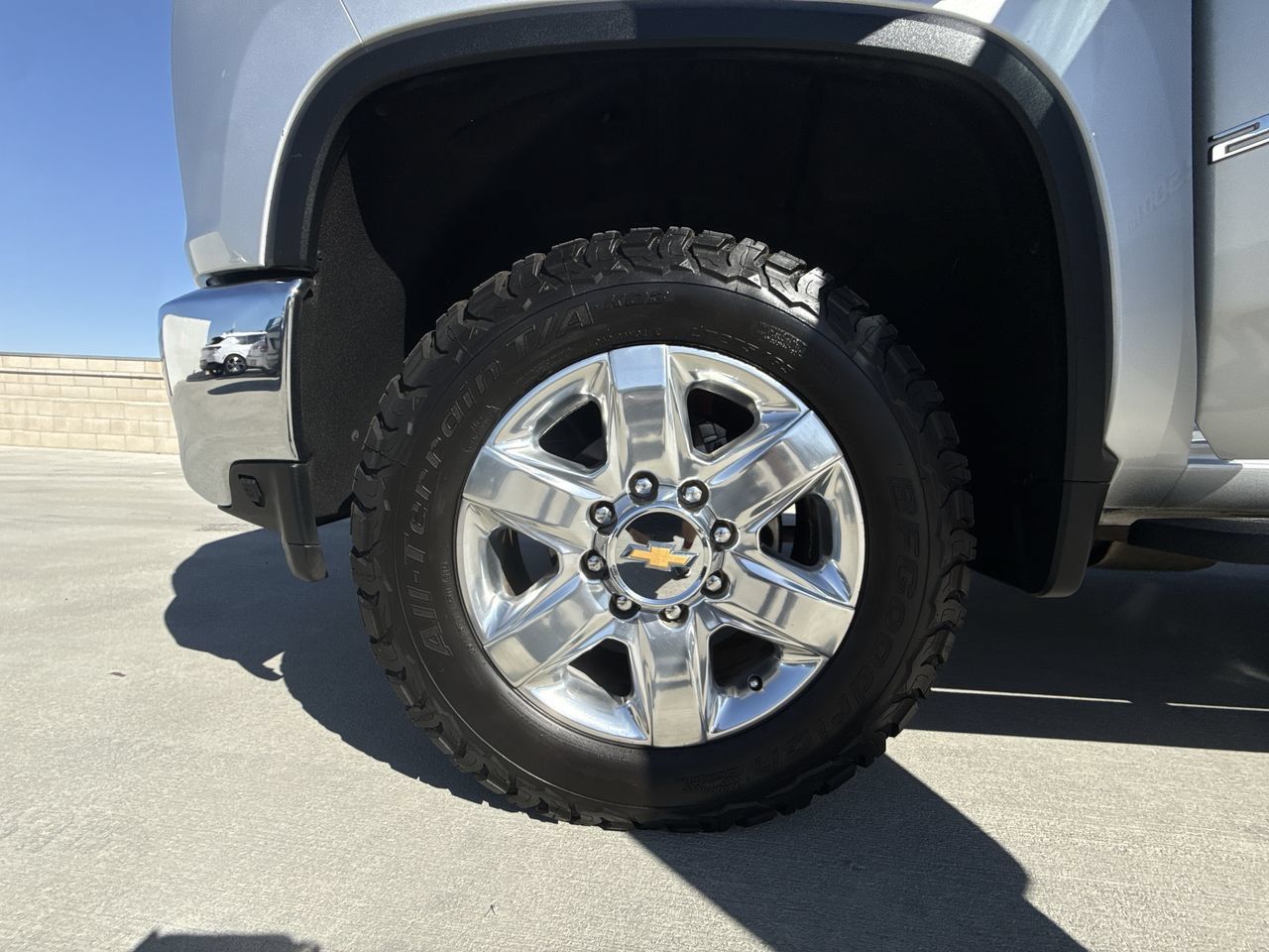 Used 2021 Chevrolet Silverado 2500 LTZ w/ LTZ Plus Package AWD/4WD image 32