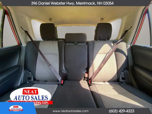 Used 2015 Toyota 4Runner SR5 AWD/4WD image 15