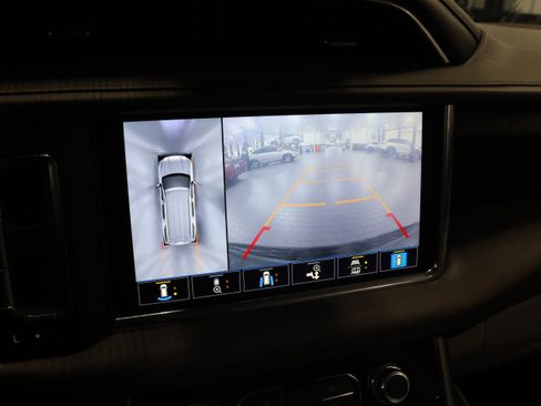 Used 2021 GMC Yukon XL Denali image 29