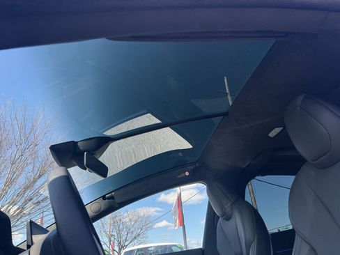 Used 2024 Tesla Model X Base image 24