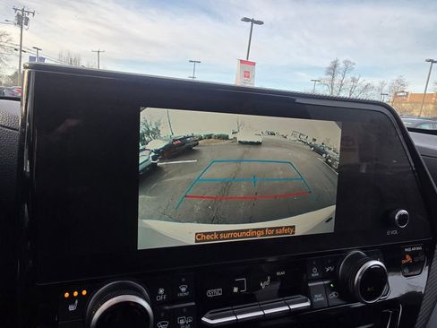 Used 2023 Toyota Highlander XSE image 25