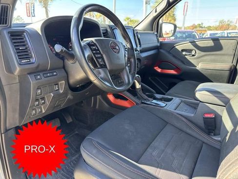 Used 2022 Nissan Frontier PRO-4X image 10