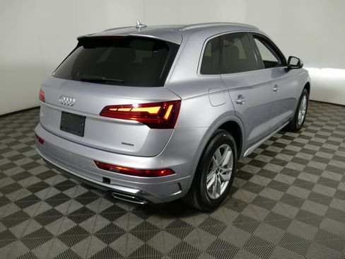 Used 2023 Audi Q5 2.0T Premium w/ Convenience Package AWD/4WD image 32
