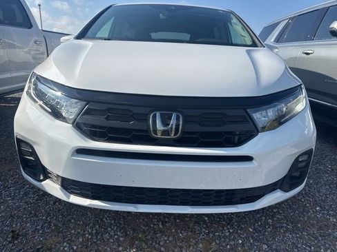 Used 2025 Honda Odyssey EX-L image 2