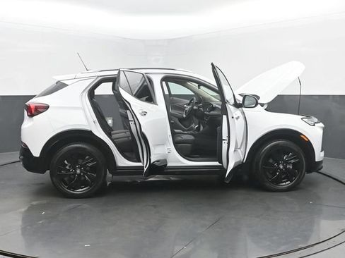 Used 2025 Buick Encore GX Sport Touring FWD image 55