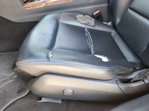 Used 2013 Mercedes-Benz E 350 Sedan image 26